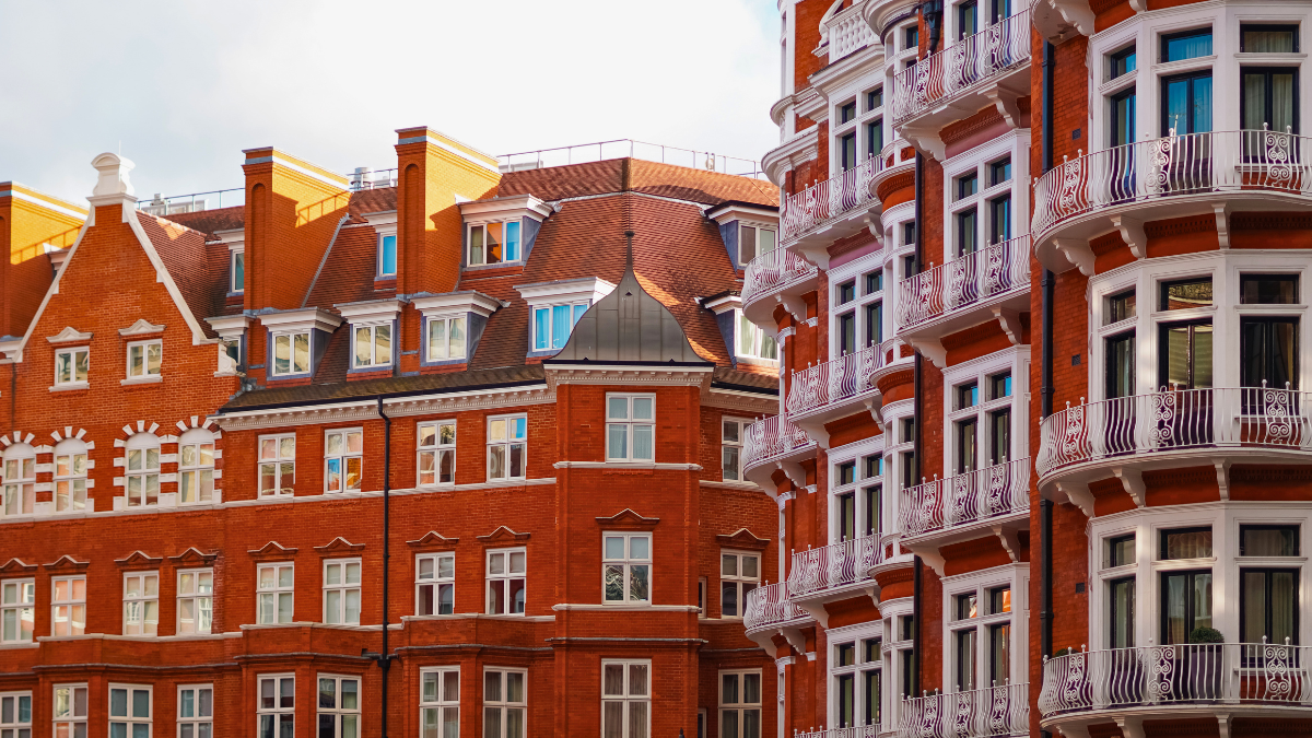 Absent landlord UK: What to do if your freeholder is missing in England & Wales