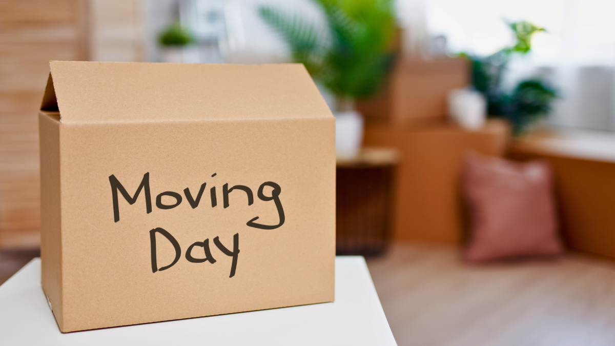 Completion day in conveyancing: What happens, what time and when do you get the keys?