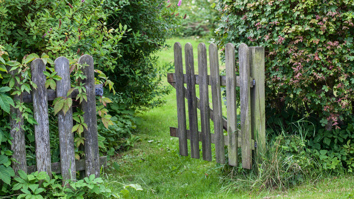 Can a right of way be removed in England and Wales?