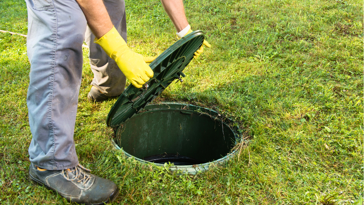 Shared septic tank responsibilities: Who pays for repairs?
